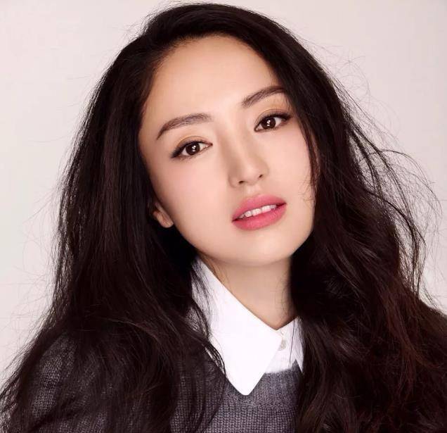 李小璐：“我的手机还有贾乃亮的视频，每看一次我都心如刀割 ”-第2张图片-亚星国际官网