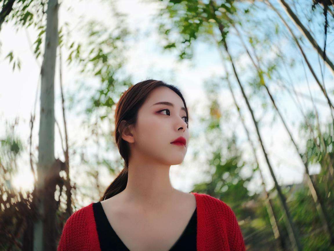 女员工手机拍照闪爆新闻违章拍照女子获奖1500是否烫手-第2张图片-亚星国际官网